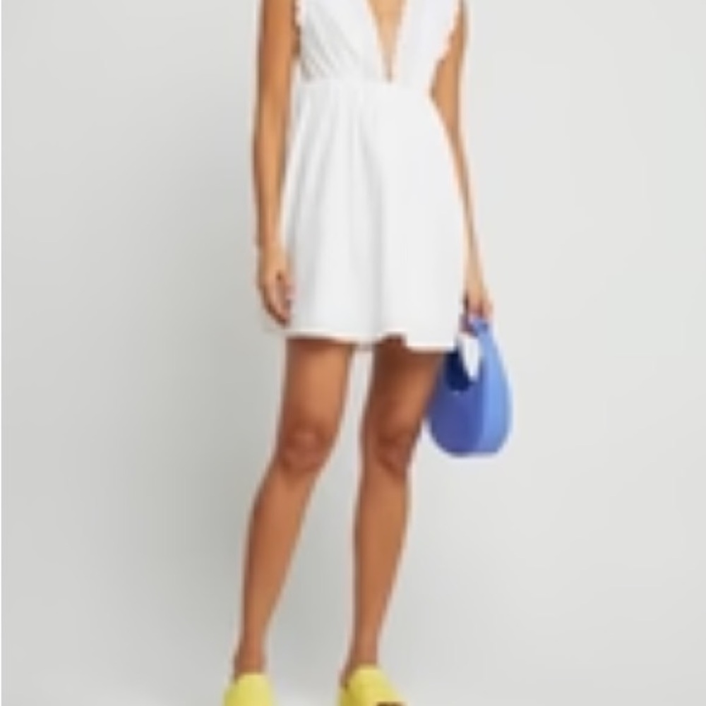 Women’s white mini dress lace detail